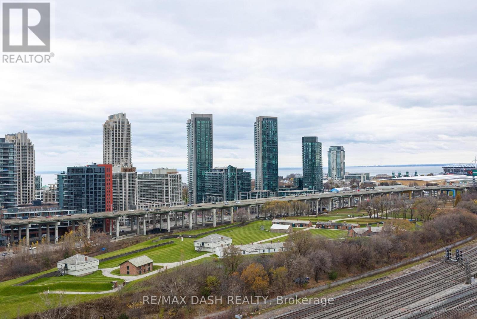 1508w - 27 Bathurst Street, Toronto, Ontario  M5V 0R1 - Photo 24 - C12645718