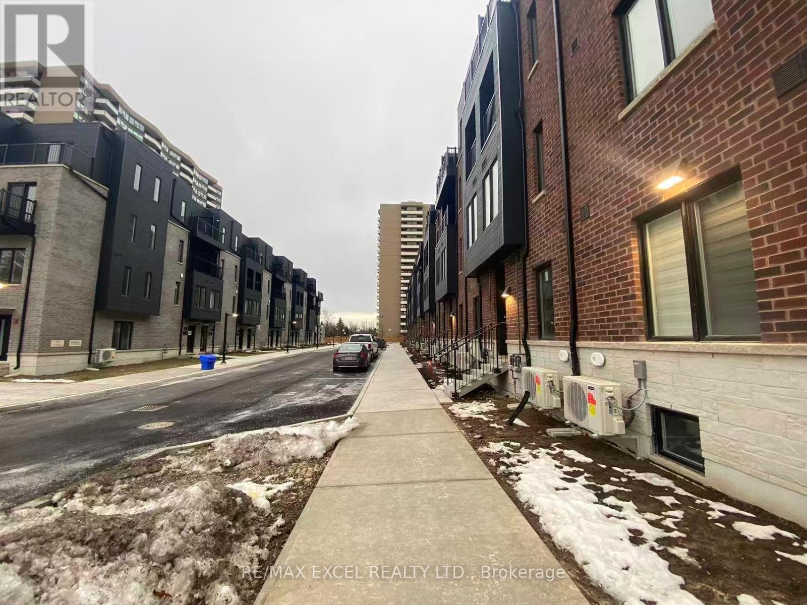 61 - 10 Calamint Lane E, Toronto, Ontario  M1W 2H1 - Photo 3 - E12645692