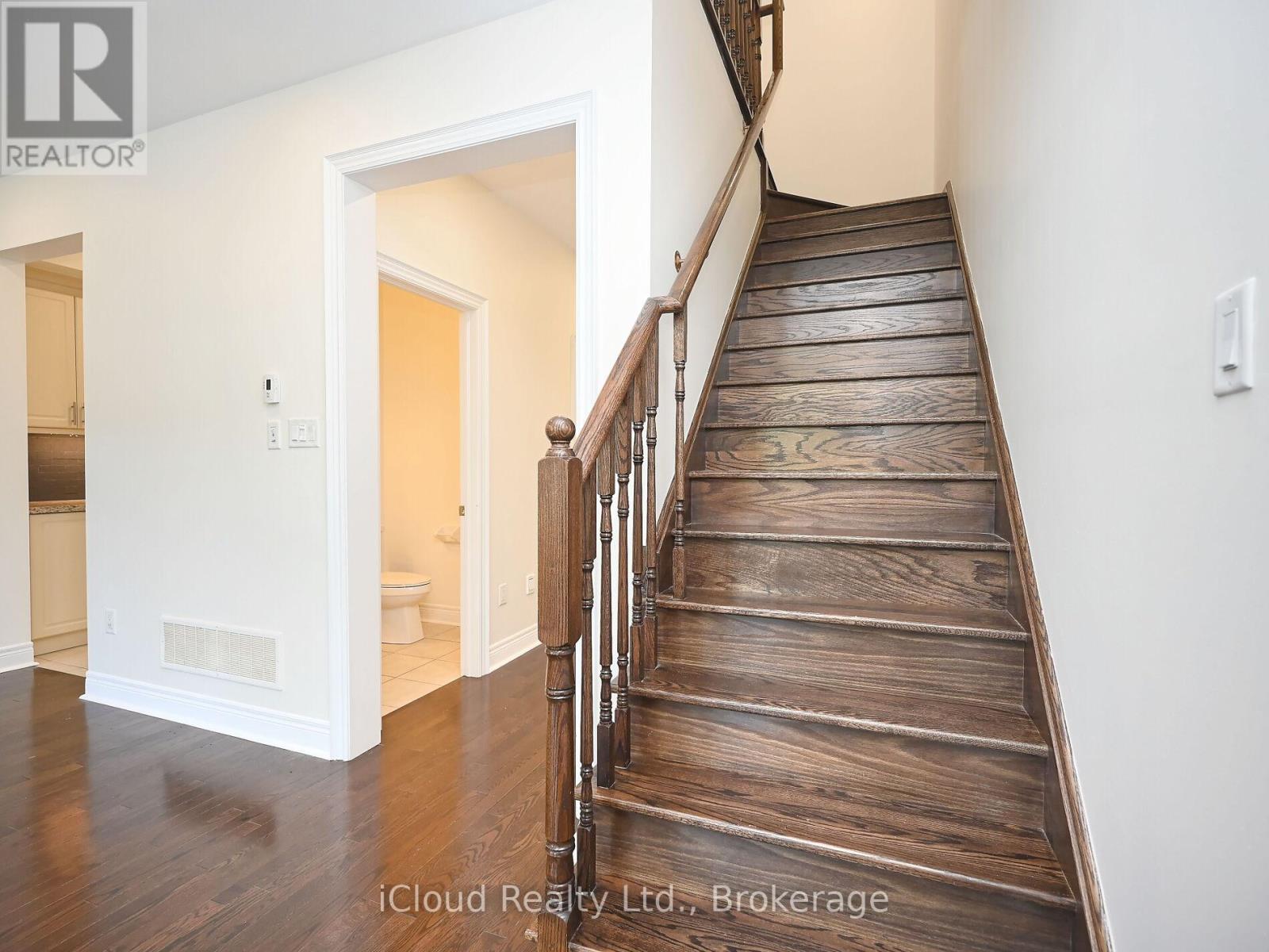 3069 Preserve Drive, Oakville, Ontario  L6M 0T6 - Photo 32 - W12644728