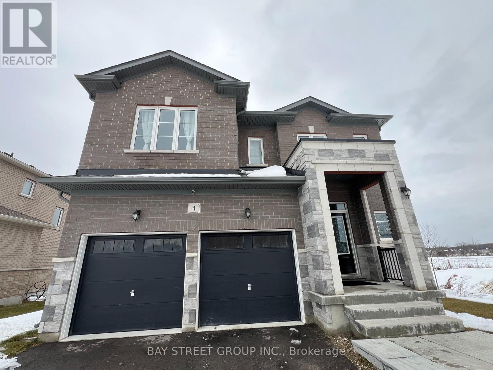 4 MIDDLETON DRIVE, Wasaga Beach, Ontario
