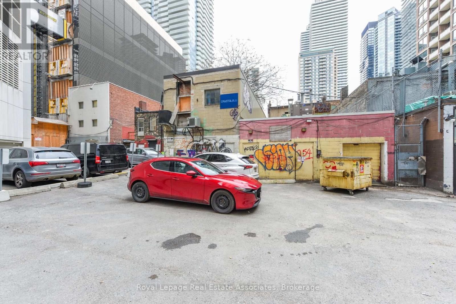 Main Level - 756 Yonge Street, Toronto, Ontario  M4Y 2B6 - Photo 30 - C12595028