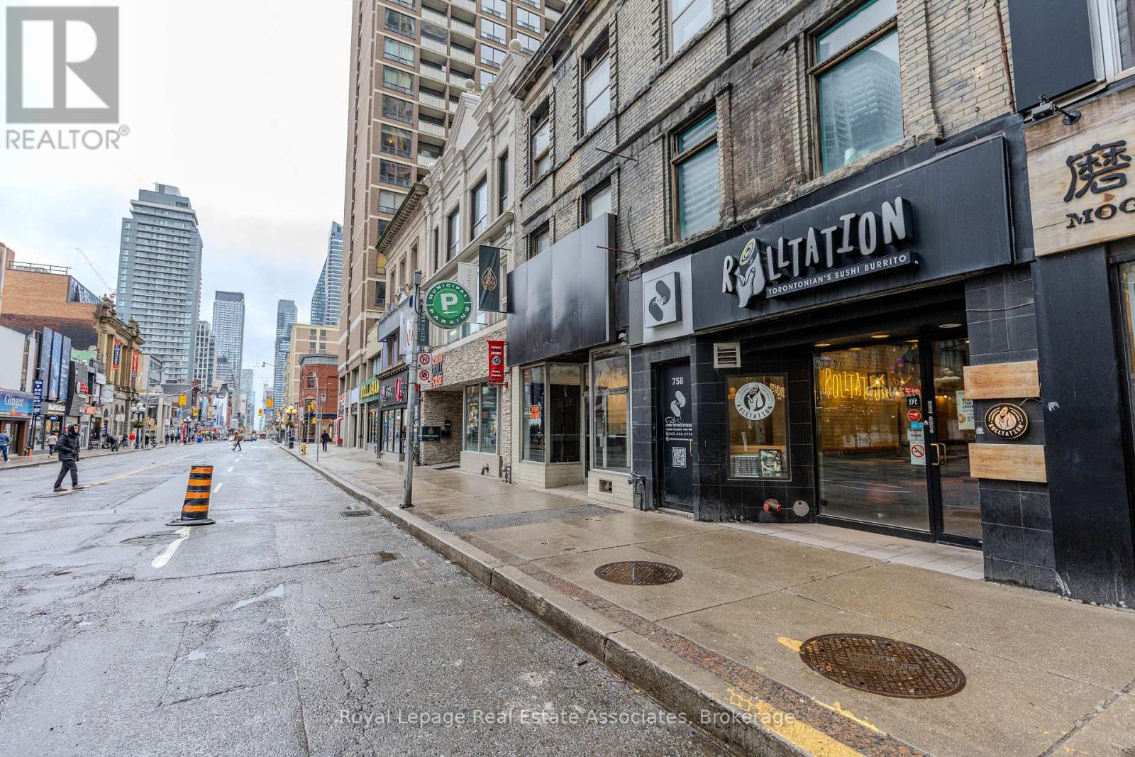 Main Level - 756 Yonge Street, Toronto, Ontario  M4Y 2B6 - Photo 32 - C12595028