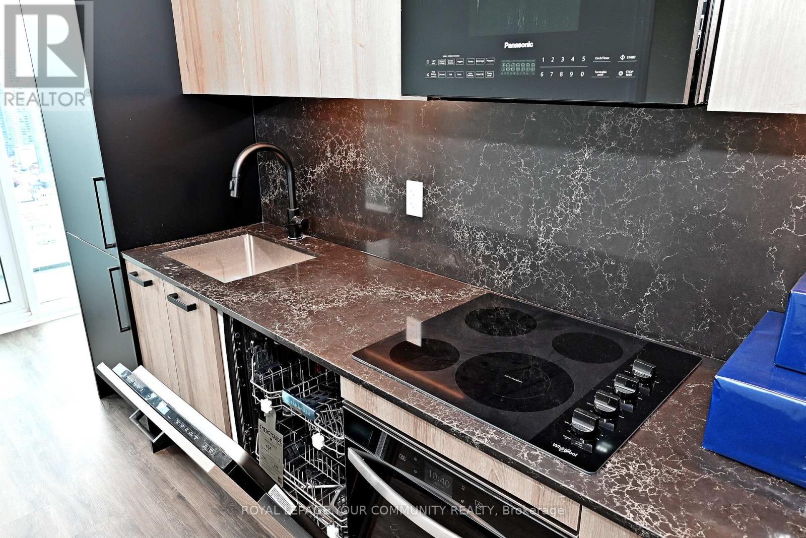 Ph09 - 280 Dundas St West, Toronto, Ontario  M5T 0E3 - Photo 21 - C12645314