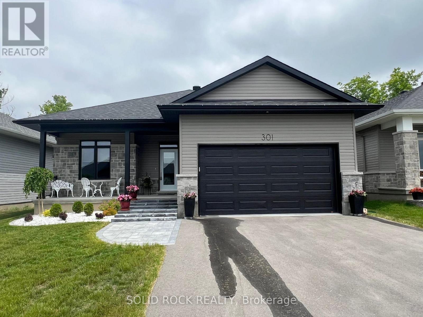 301 Wood Avenue, Smiths Falls, Ontario  K7A 5H4 - Photo 3 - X12645492