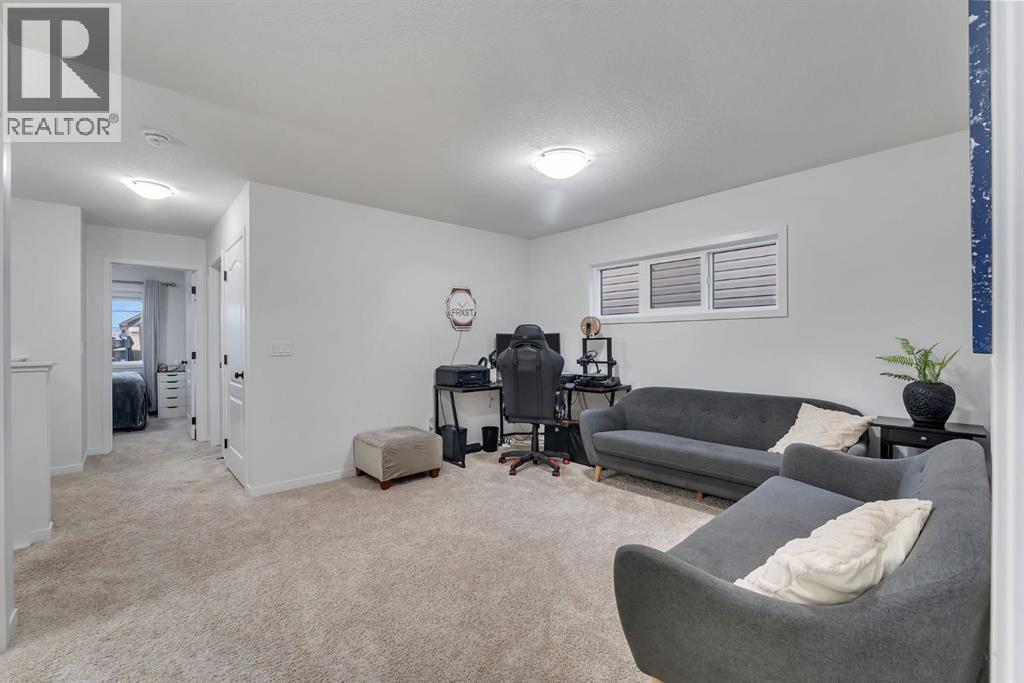 128 Seton Villas Se, Calgary, Alberta  T3M 3L9 - Photo 19 - A2275924