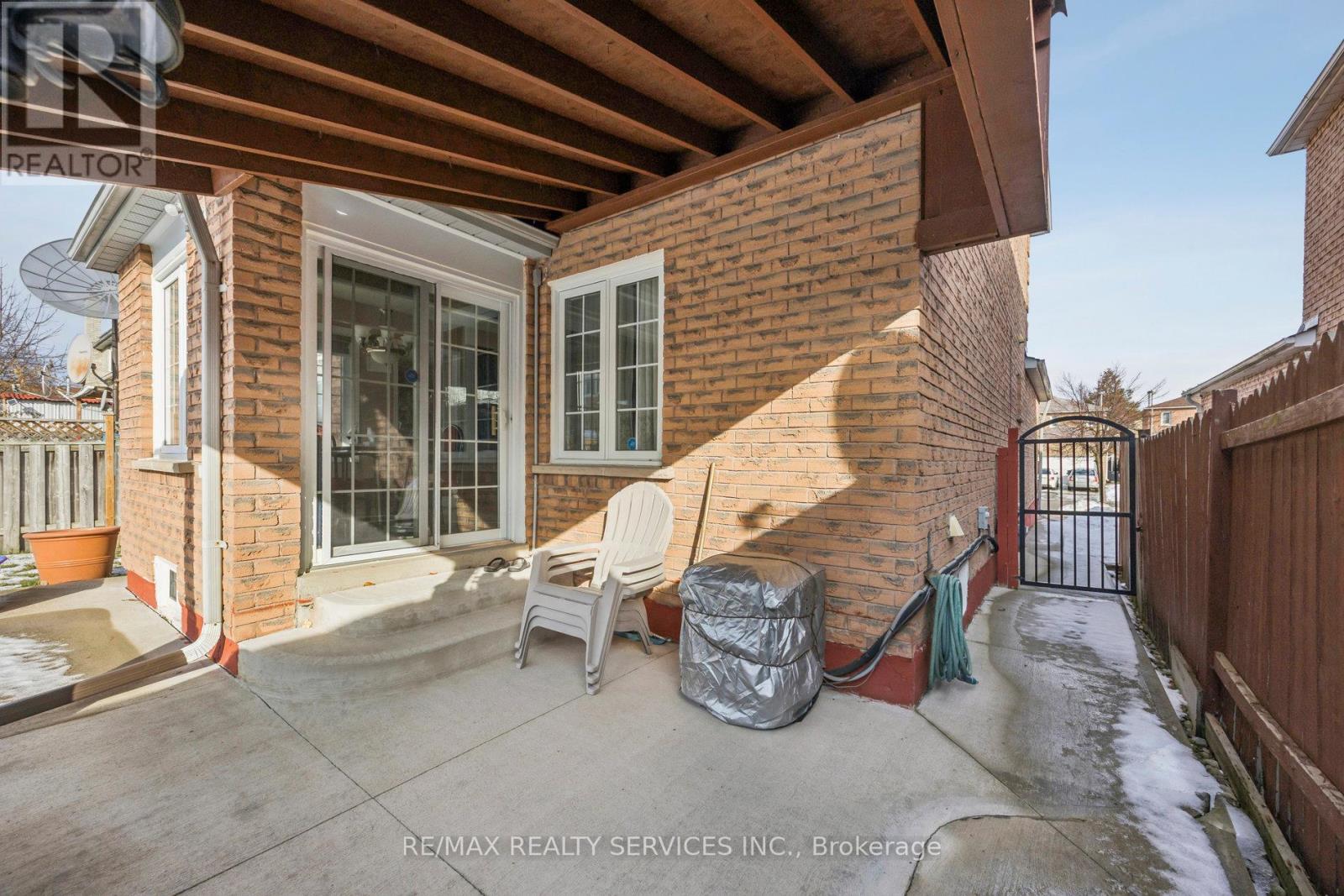 7 Duggan Drive, Brampton, Ontario  L6Y 4K8 - Photo 48 - W12645722