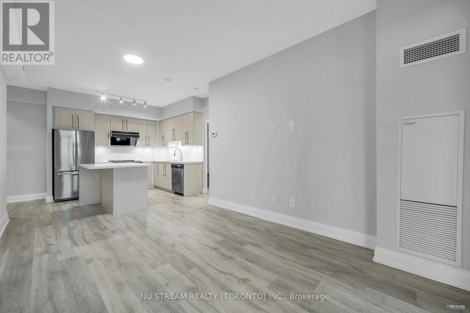 1611 - 3600 Highway 7 Avenue, Vaughan, Ontario  L4L 0G7 - Photo 13 - N12645192