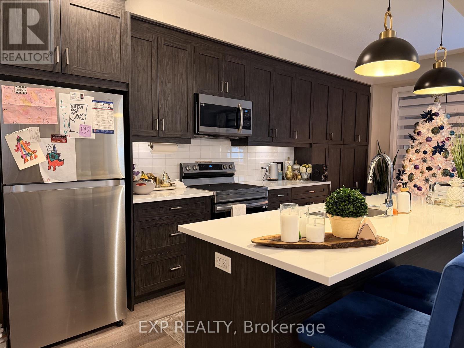 Unit#17 - 143 Elgin Street, Cambridge, Ontario  N1R 0E1 - Photo 5 - X12604138