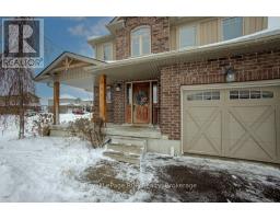 11 GREEN STREET, mapleton, Ontario