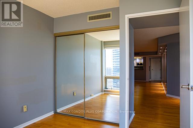 3008 - 1001 Bay Street, Toronto, Ontario  M5S 3A6 - Photo 11 - C12645726