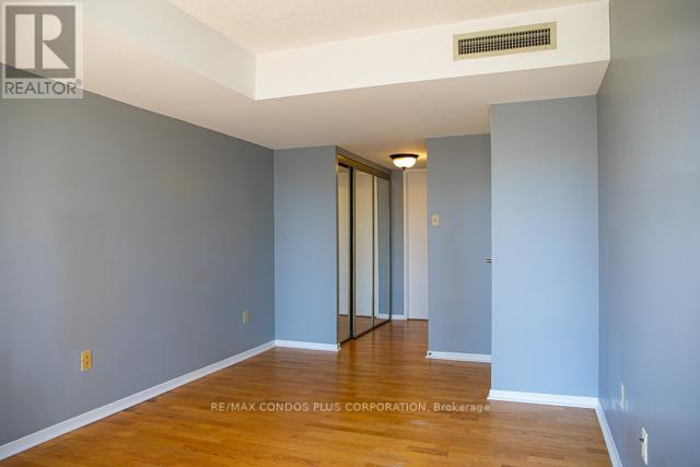 3008 - 1001 Bay Street, Toronto, Ontario  M5S 3A6 - Photo 12 - C12645726