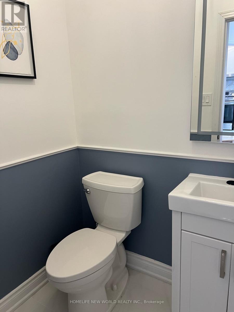 61 Lakespring Drive, Markham, Ontario  L6C 2Z1 - Photo 15 - N12645730