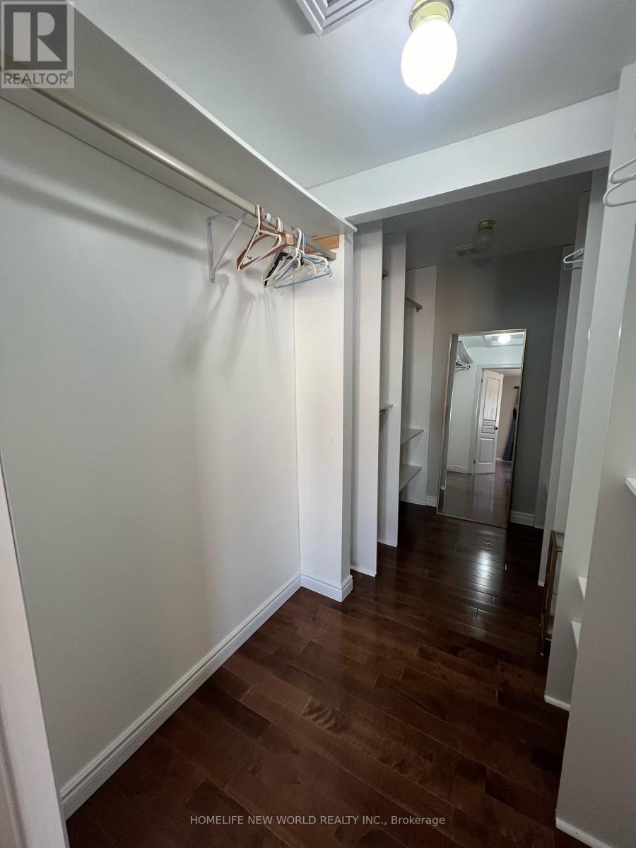 61 Lakespring Drive, Markham, Ontario  L6C 2Z1 - Photo 16 - N12645730