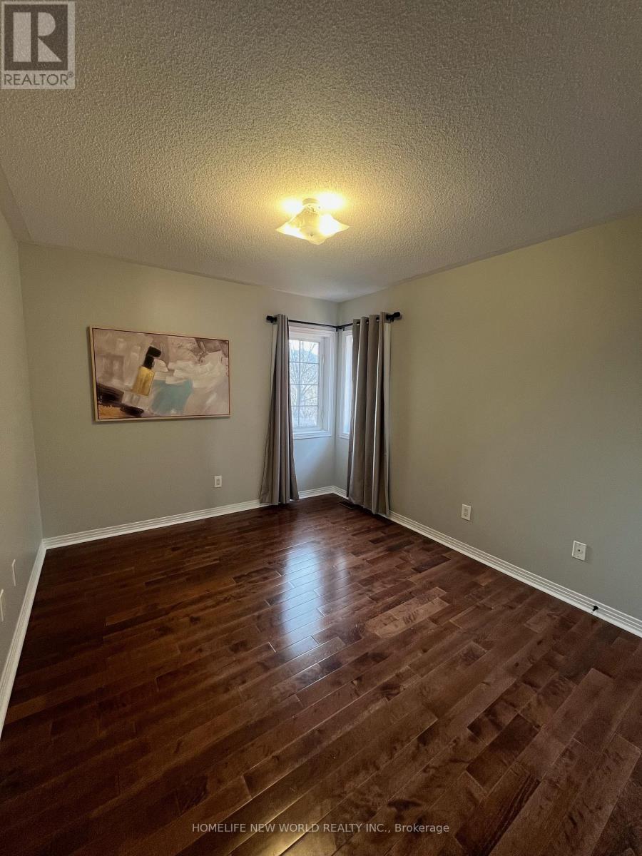 61 Lakespring Drive, Markham, Ontario  L6C 2Z1 - Photo 20 - N12645730