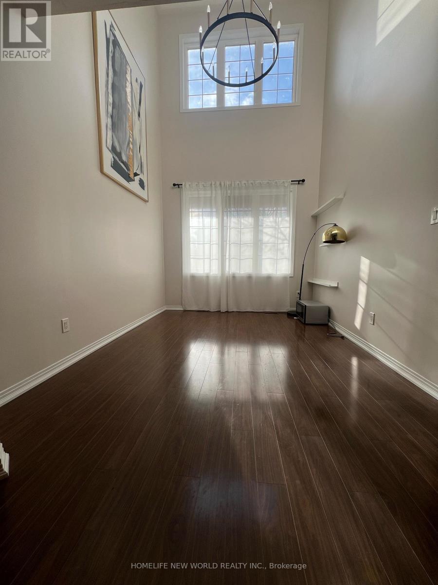 61 Lakespring Drive, Markham, Ontario  L6C 2Z1 - Photo 4 - N12645730