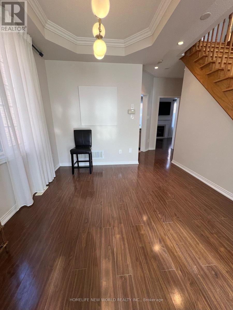 61 Lakespring Drive, Markham, Ontario  L6C 2Z1 - Photo 5 - N12645730