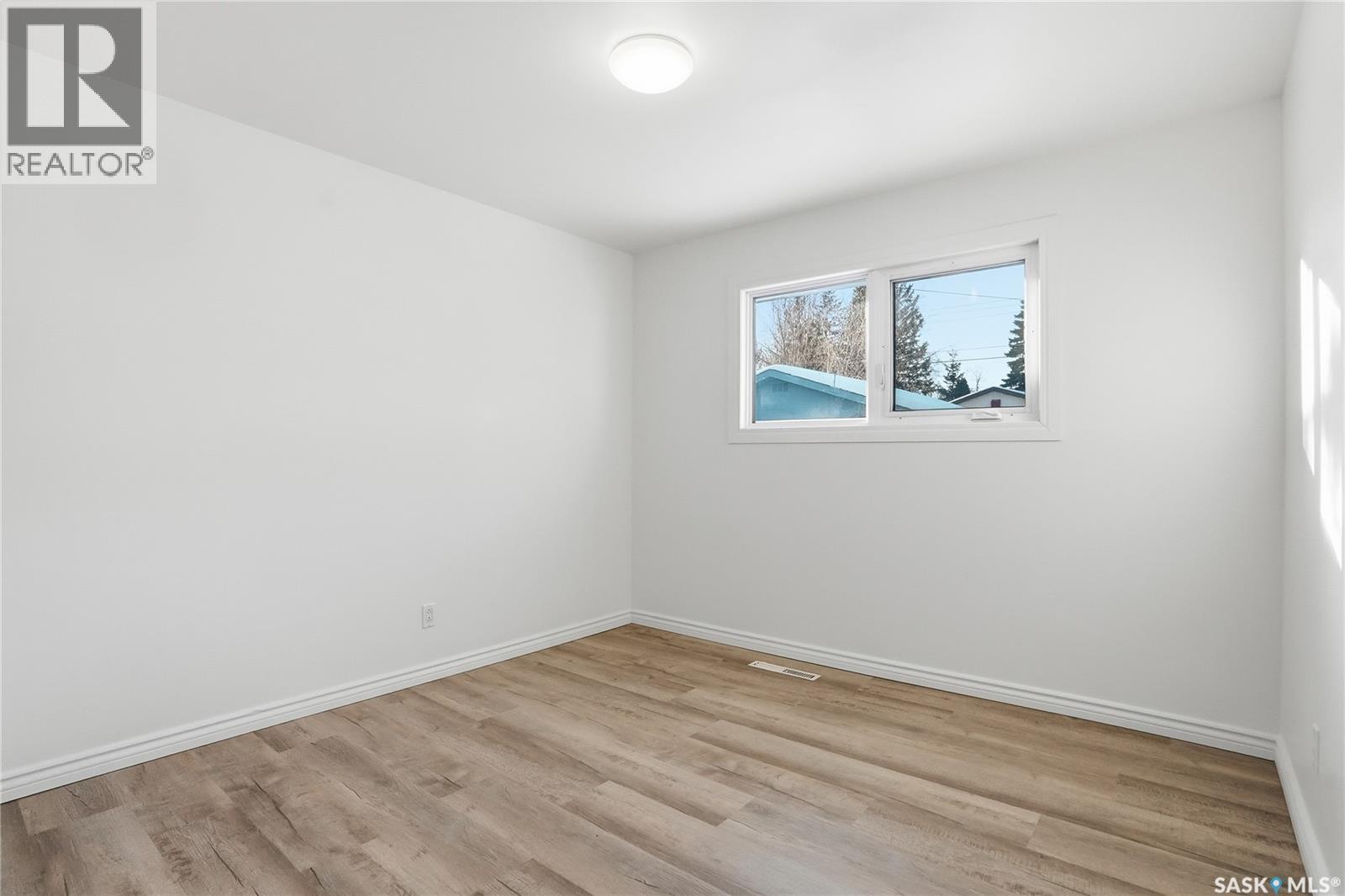 1906 Louise Avenue, Saskatoon, Saskatchewan  S7J 2C2 - Photo 16 - SK025839