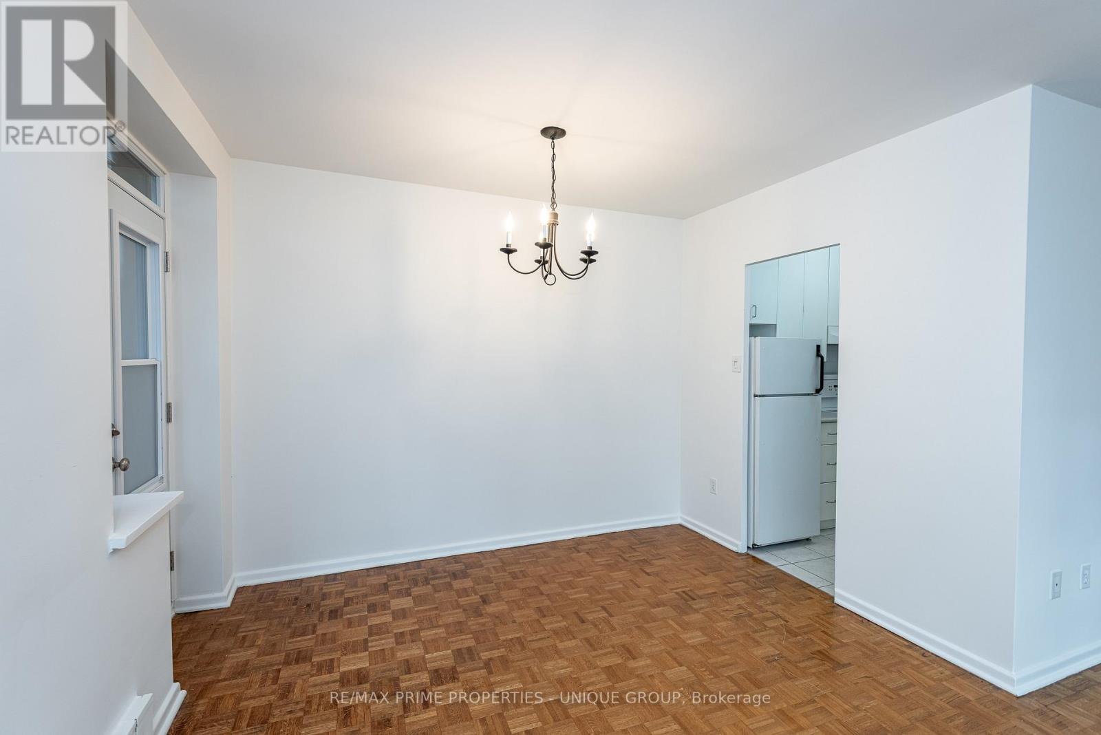 303 - 78 Warren Road, Toronto, Ontario  M4V 2R6 - Photo 7 - C12461621