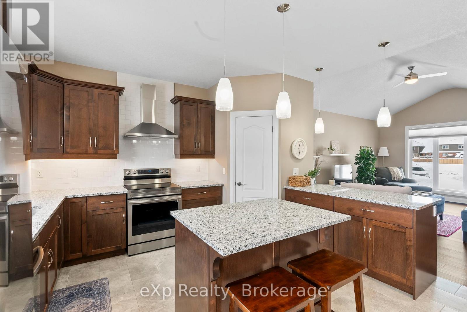 127 Doug's Crescent, Wellington North, Ontario  N0G 2L4 - Photo 10 - X12379670