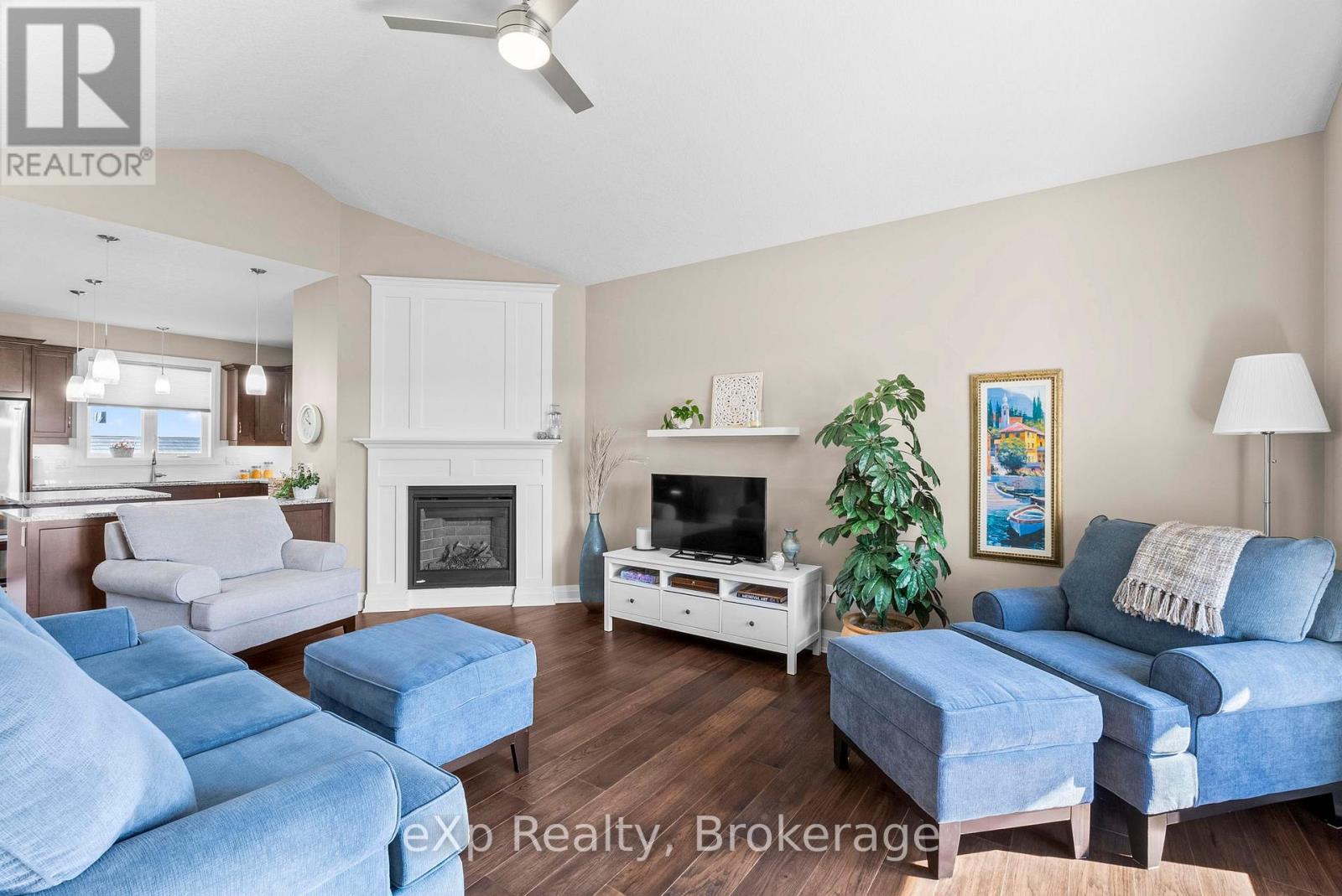 127 Doug's Crescent, Wellington North, Ontario  N0G 2L4 - Photo 7 - X12379670