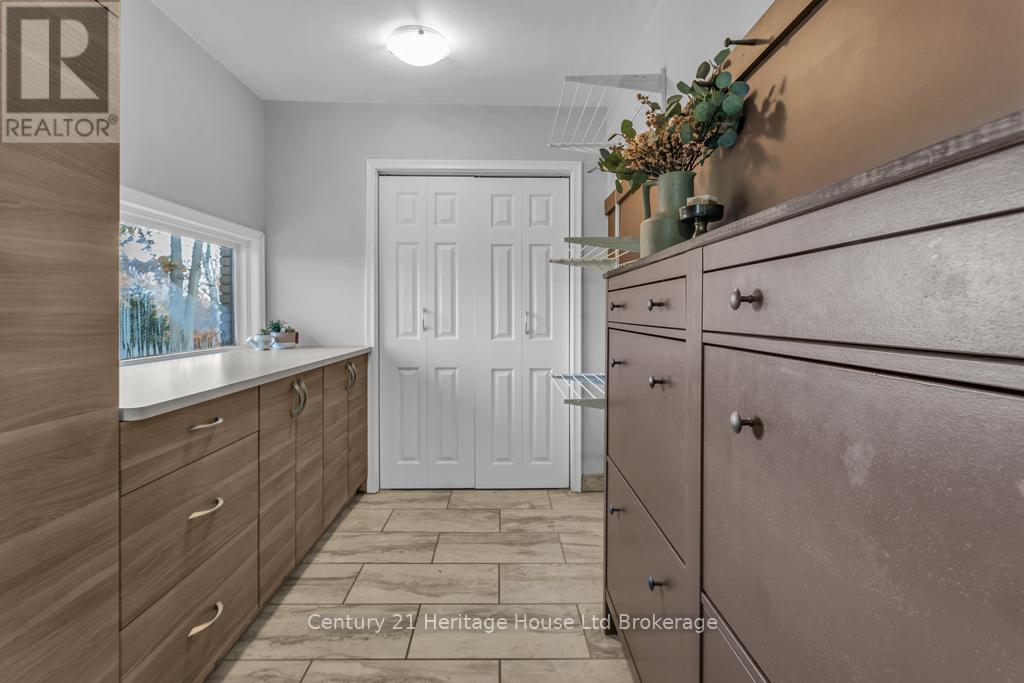 1 Highland Drive, Tillsonburg, Ontario  N4G 2E8 - Photo 11 - X12645762