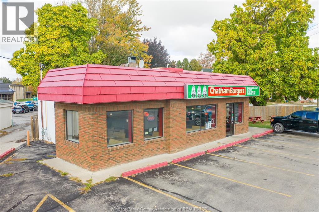 215 Grand Avenue West, Chatham, Ontario  N7L 1C3 - Photo 3 - 25031846