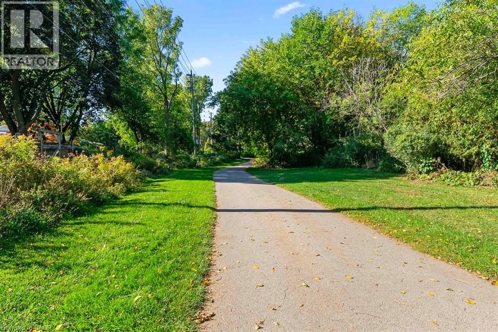 2282 Fairleigh Place, Burlington, Ontario  L7R 1G7 - Photo 33 - 40777627