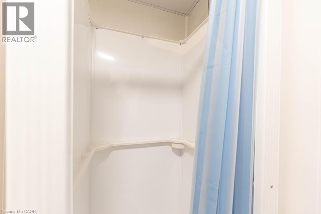 24 Hilda Street, Welland, Ontario  L3C 3N2 - Photo 16 - 40781178