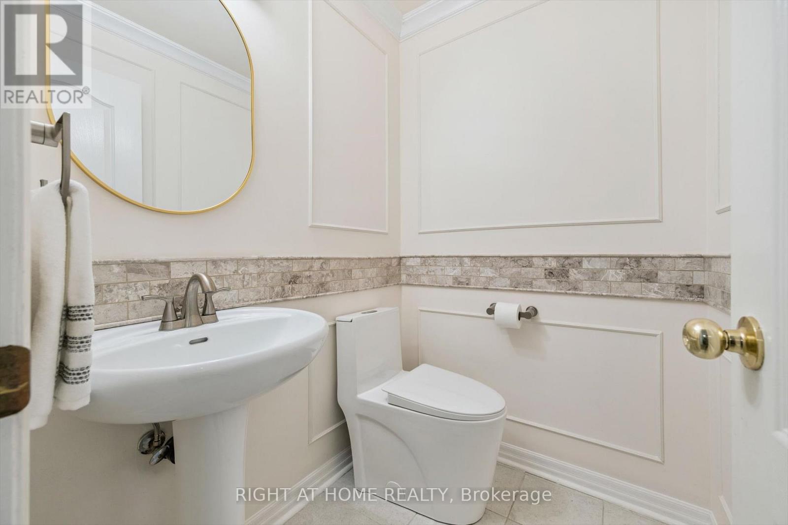 1413 Pinecliff Road, Oakville, Ontario  L6M 3Z2 - Photo 15 - W12645746