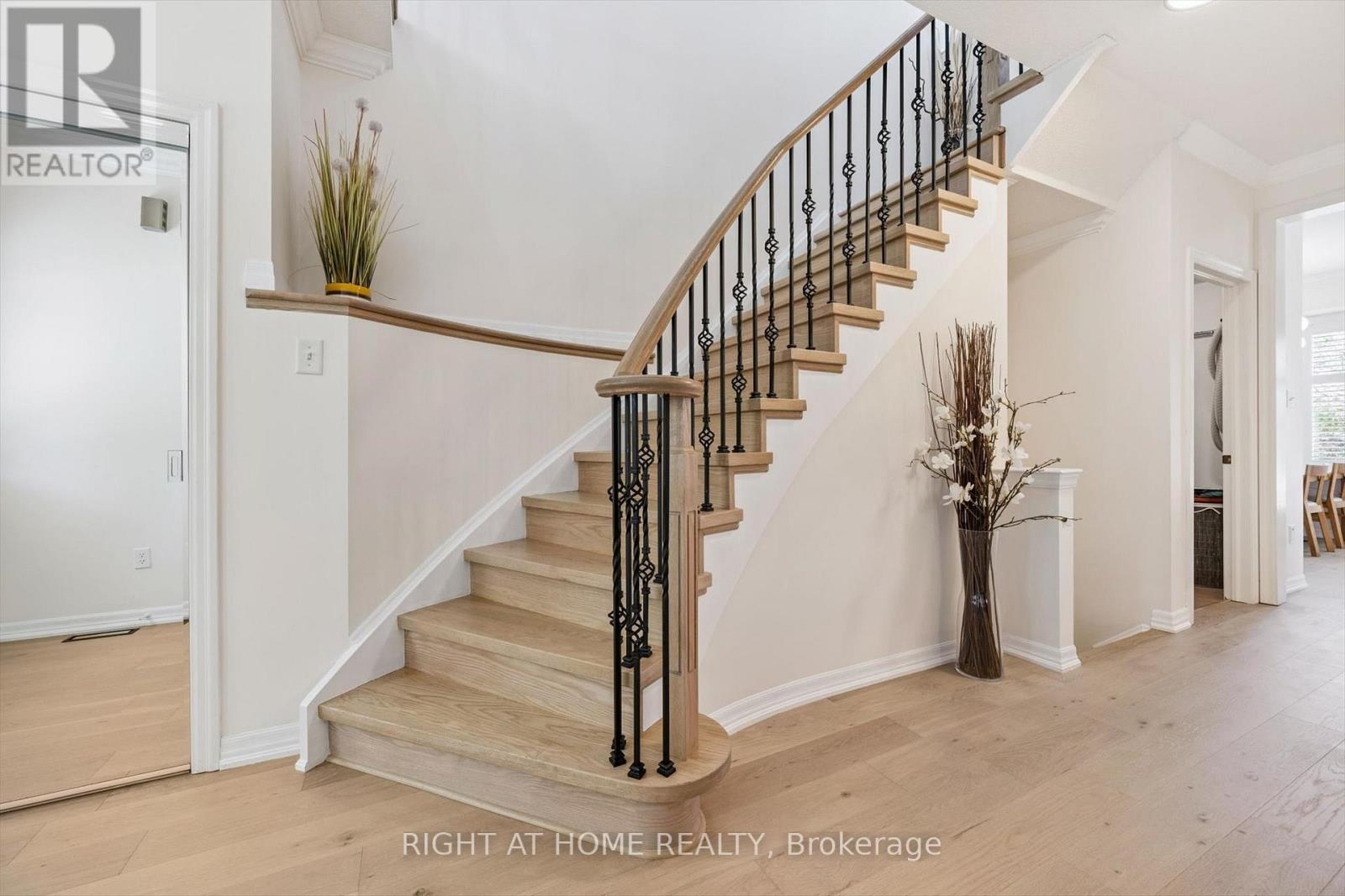 1413 Pinecliff Road, Oakville, Ontario  L6M 3Z2 - Photo 16 - W12645746