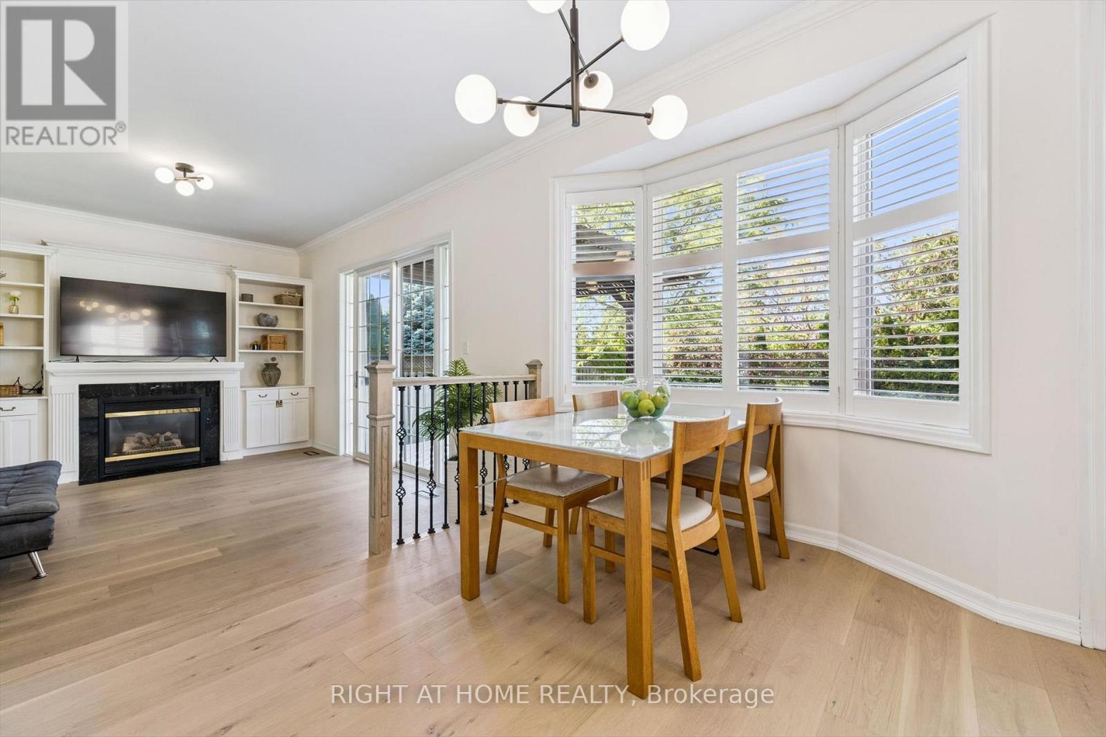 1413 Pinecliff Road, Oakville, Ontario  L6M 3Z2 - Photo 9 - W12645746