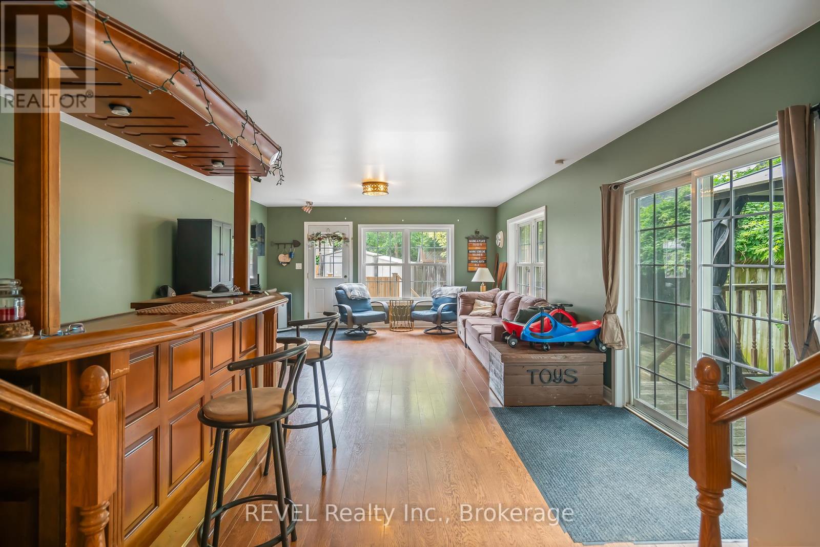 70 YORK STREET, St. Catharines, Ontario