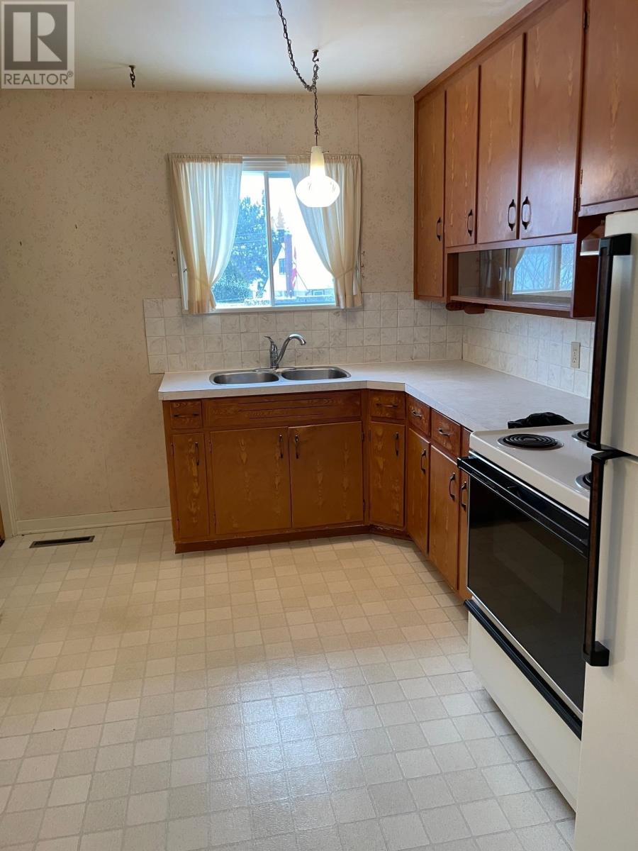 257 Arundel St, Thunder Bay, Ontario  P7A 1Z2 - Photo 3 - TB253666