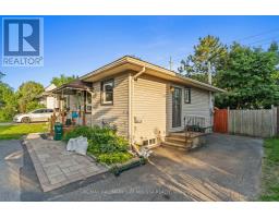 B - 912 SMYTH ROAD, Ottawa, Ontario