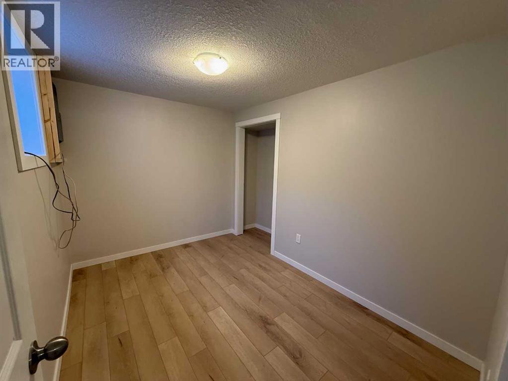 3215 Doverville Crescent Se, Calgary, Alberta  T2B 1V1 - Photo 23 - A2275724