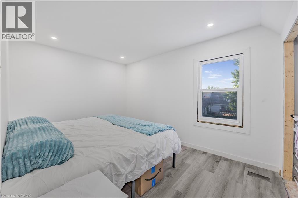 163 Britannia Avenue, Hamilton, Ontario  L8H 1X4 - Photo 11 - 40784916