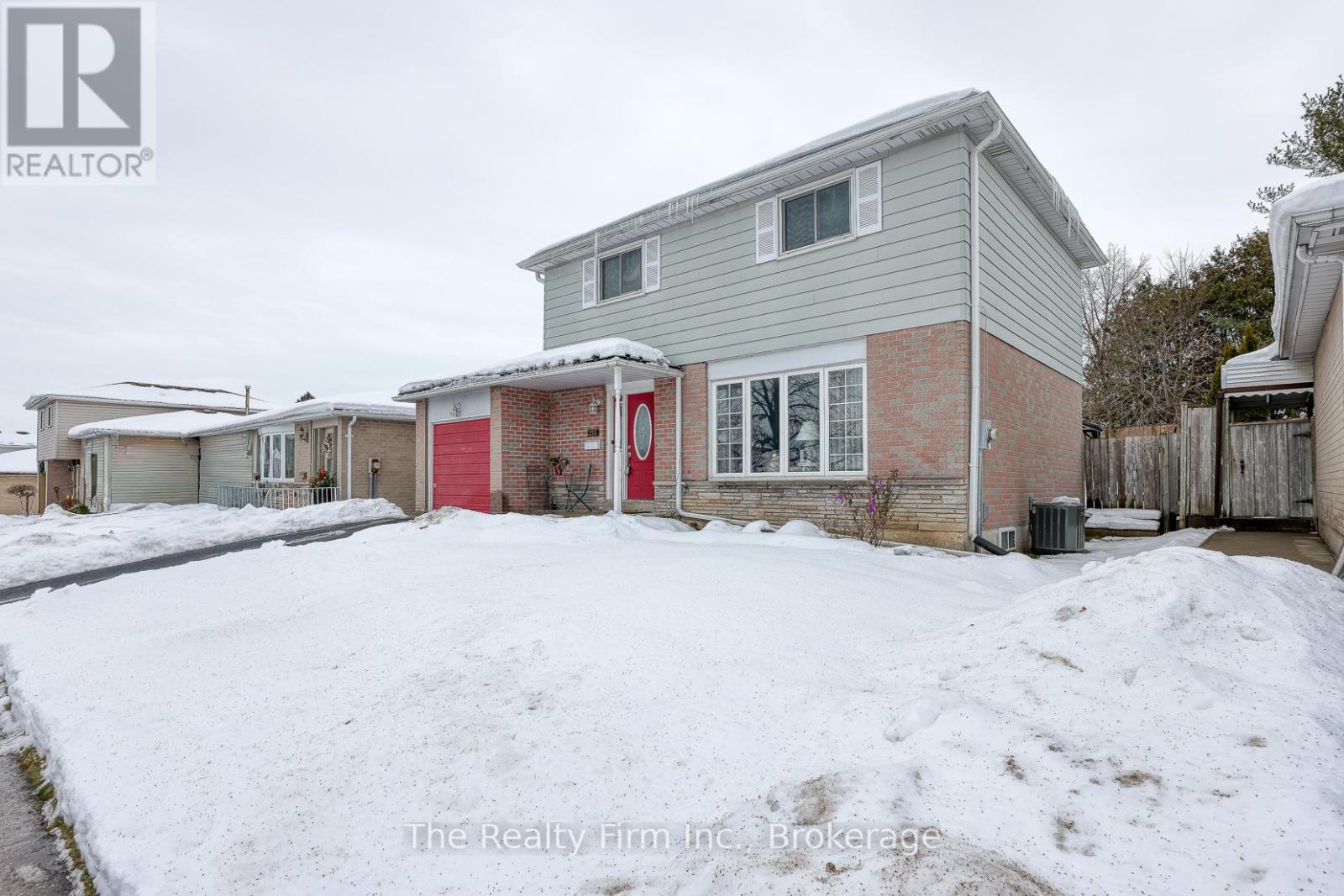 255 Cartier Drive, Woodstock, Ontario  N4S 7T9 - Photo 2 - X12446141