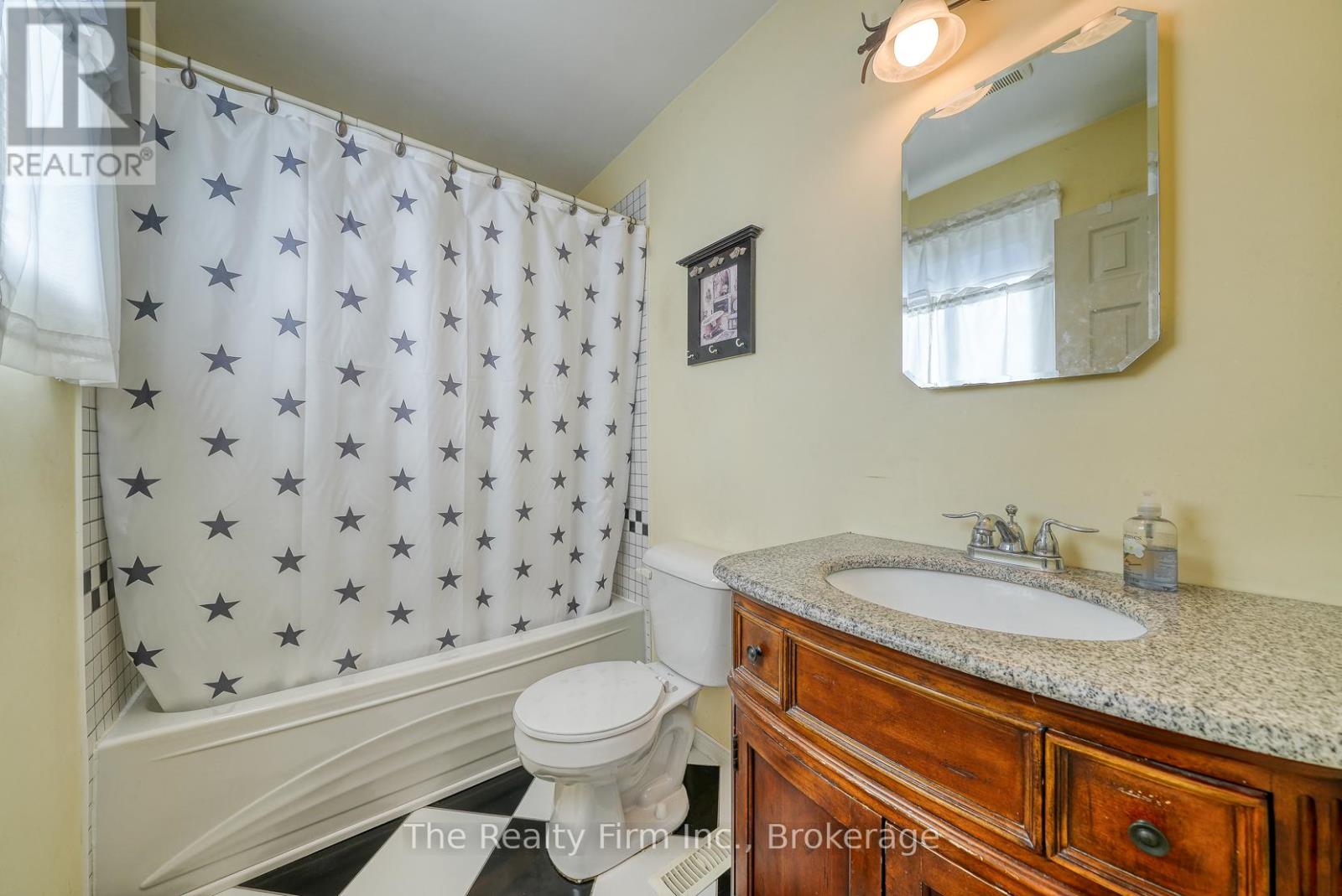 255 Cartier Drive, Woodstock, Ontario  N4S 7T9 - Photo 23 - X12446141