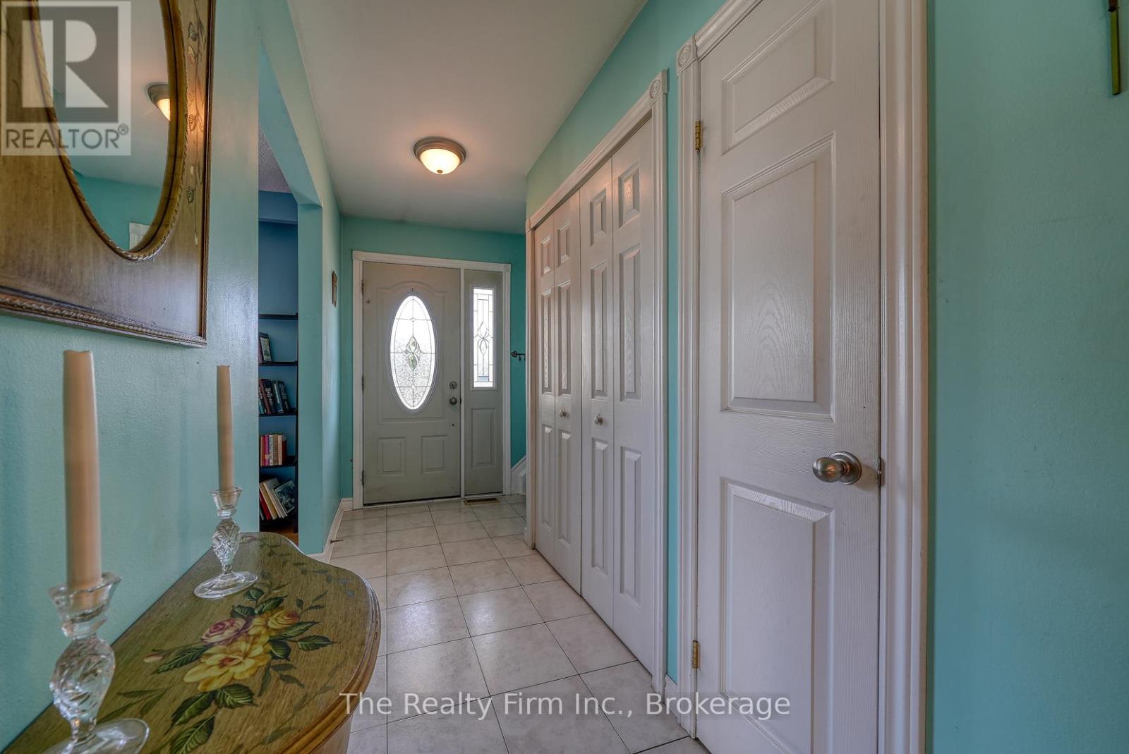 255 Cartier Drive, Woodstock, Ontario  N4S 7T9 - Photo 4 - X12446141