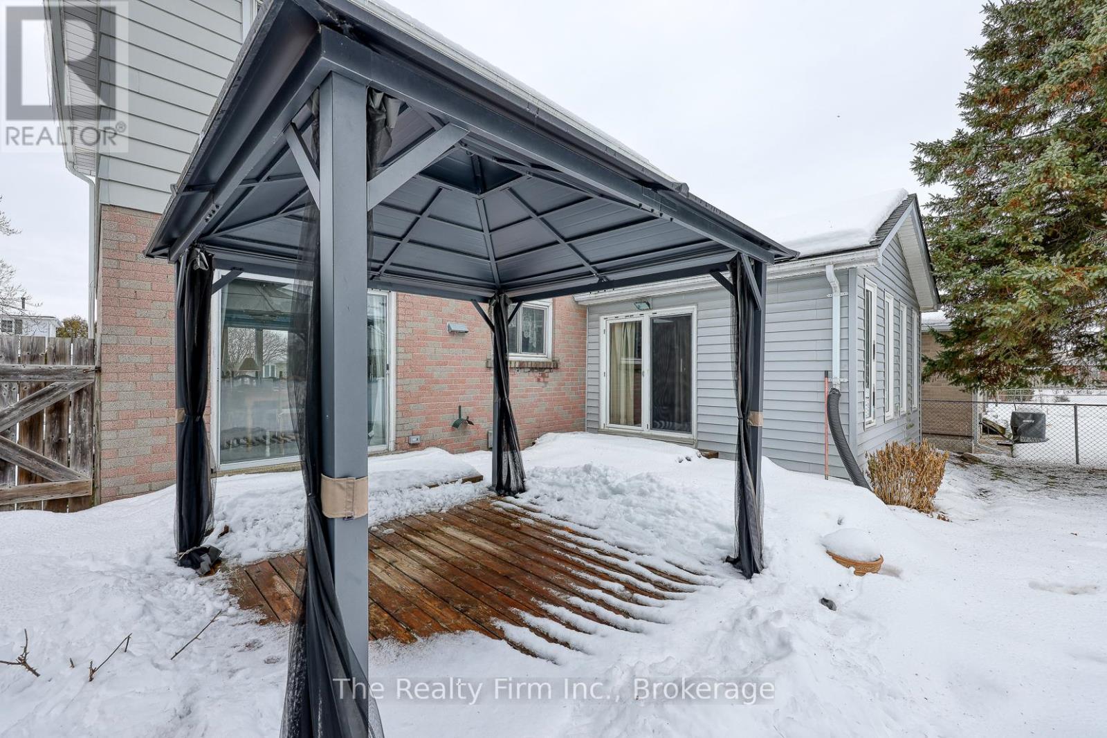 255 Cartier Drive, Woodstock, Ontario  N4S 7T9 - Photo 41 - X12446141