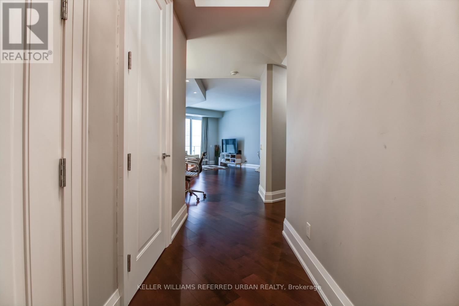 302 - 88 Davenport Road, Toronto, Ontario  M5R 0A5 - Photo 3 - C12645794