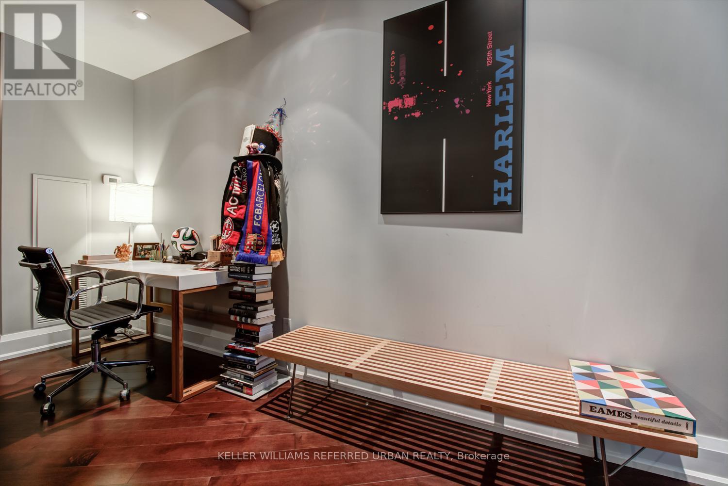 302 - 88 Davenport Road, Toronto, Ontario  M5R 0A5 - Photo 4 - C12645794