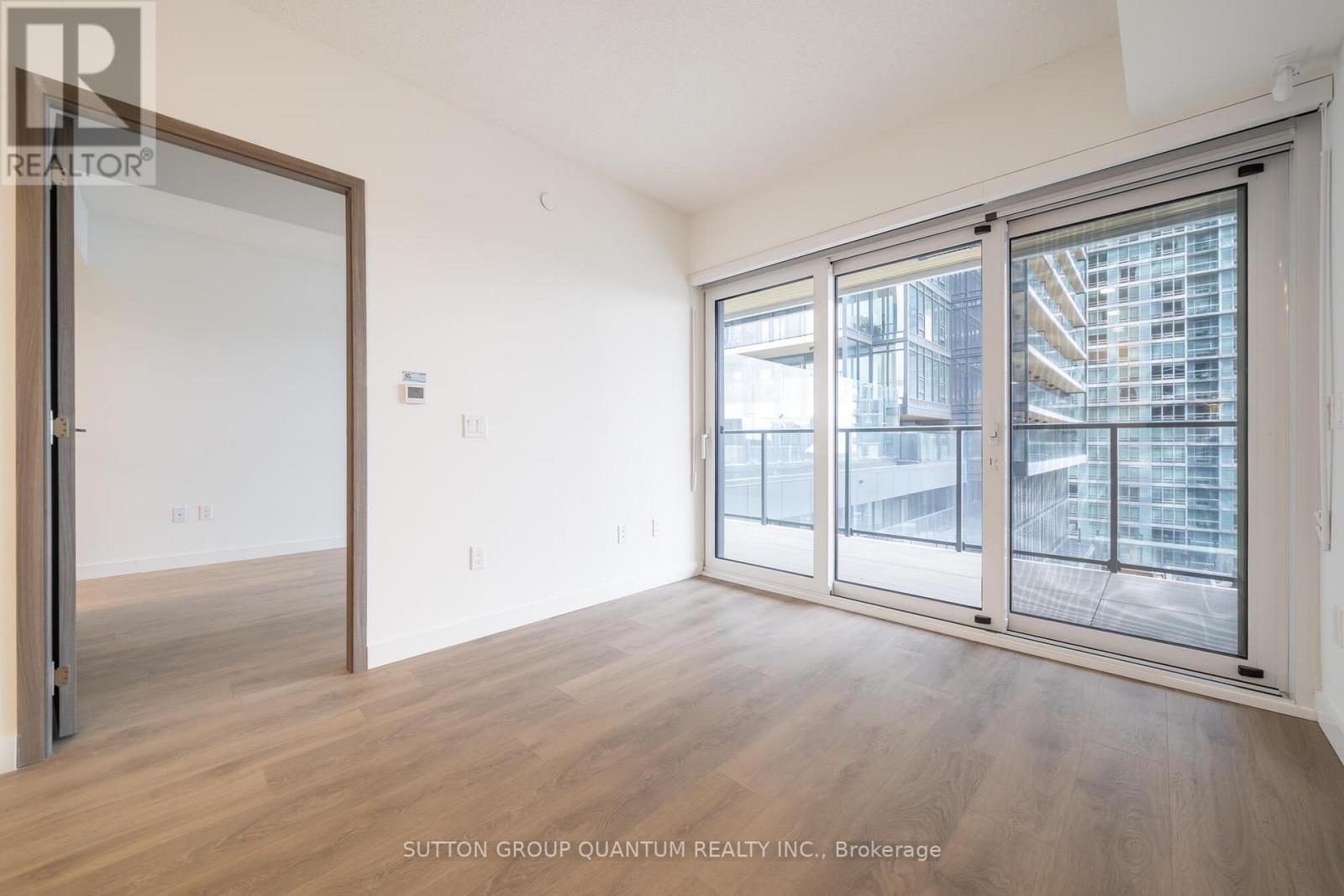 1603 - 3 Concord Cityplace Way, Toronto, Ontario  M5V 0X4 - Photo 11 - C12645798