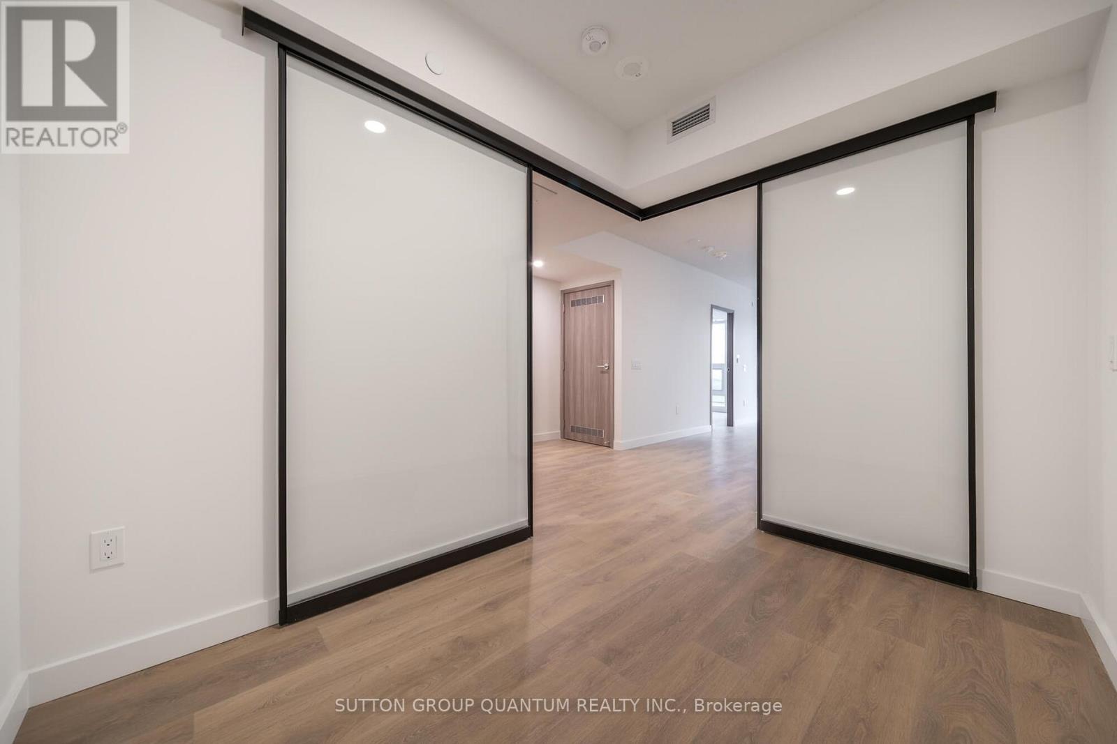 1603 - 3 Concord Cityplace Way, Toronto, Ontario  M5V 0X4 - Photo 22 - C12645798