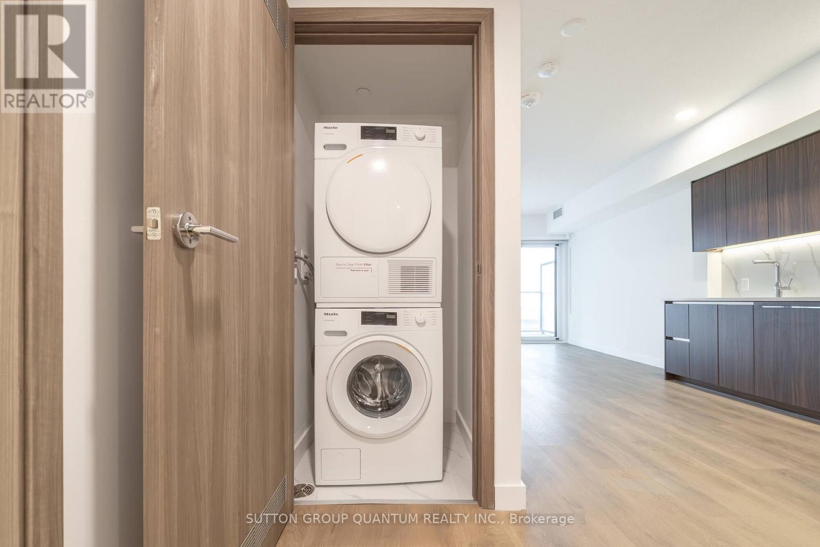 1603 - 3 Concord Cityplace Way, Toronto, Ontario  M5V 0X4 - Photo 24 - C12645798