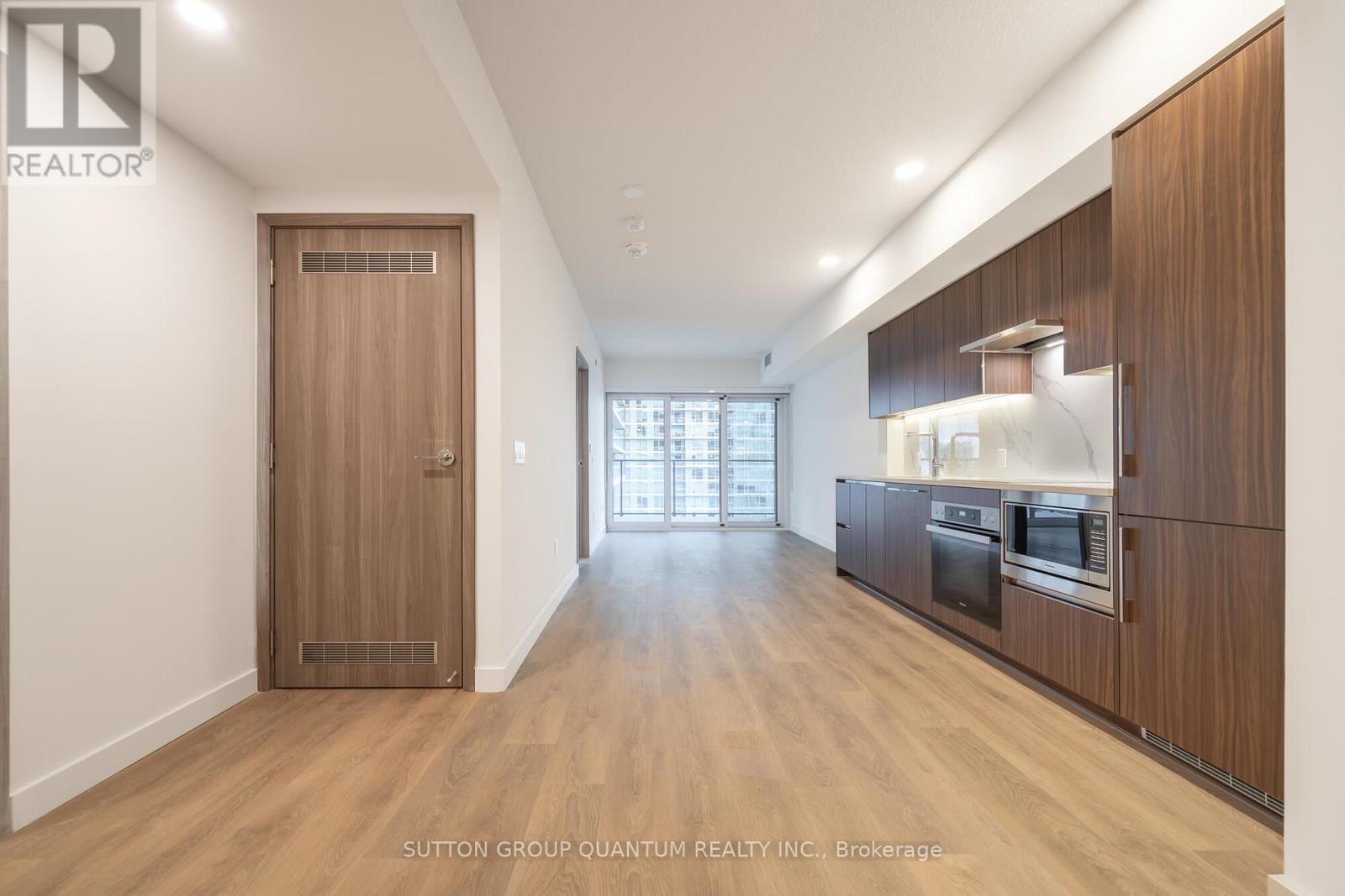 1603 - 3 Concord Cityplace Way, Toronto, Ontario  M5V 0X4 - Photo 3 - C12645798