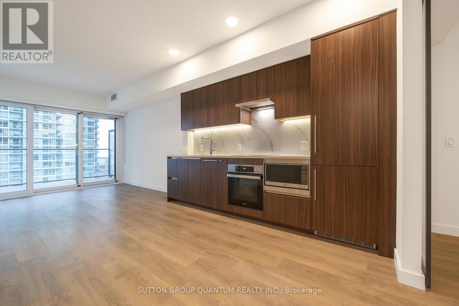 1603 - 3 Concord Cityplace Way, Toronto, Ontario  M5V 0X4 - Photo 4 - C12645798