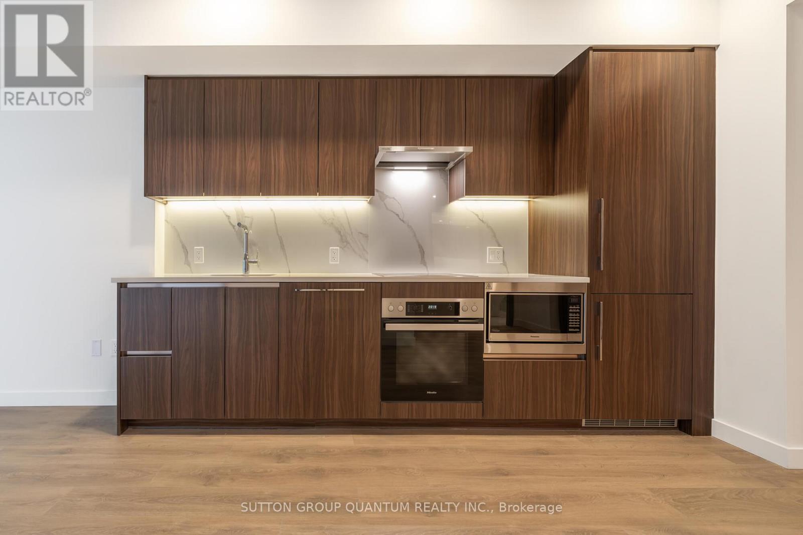 1603 - 3 Concord Cityplace Way, Toronto, Ontario  M5V 0X4 - Photo 5 - C12645798