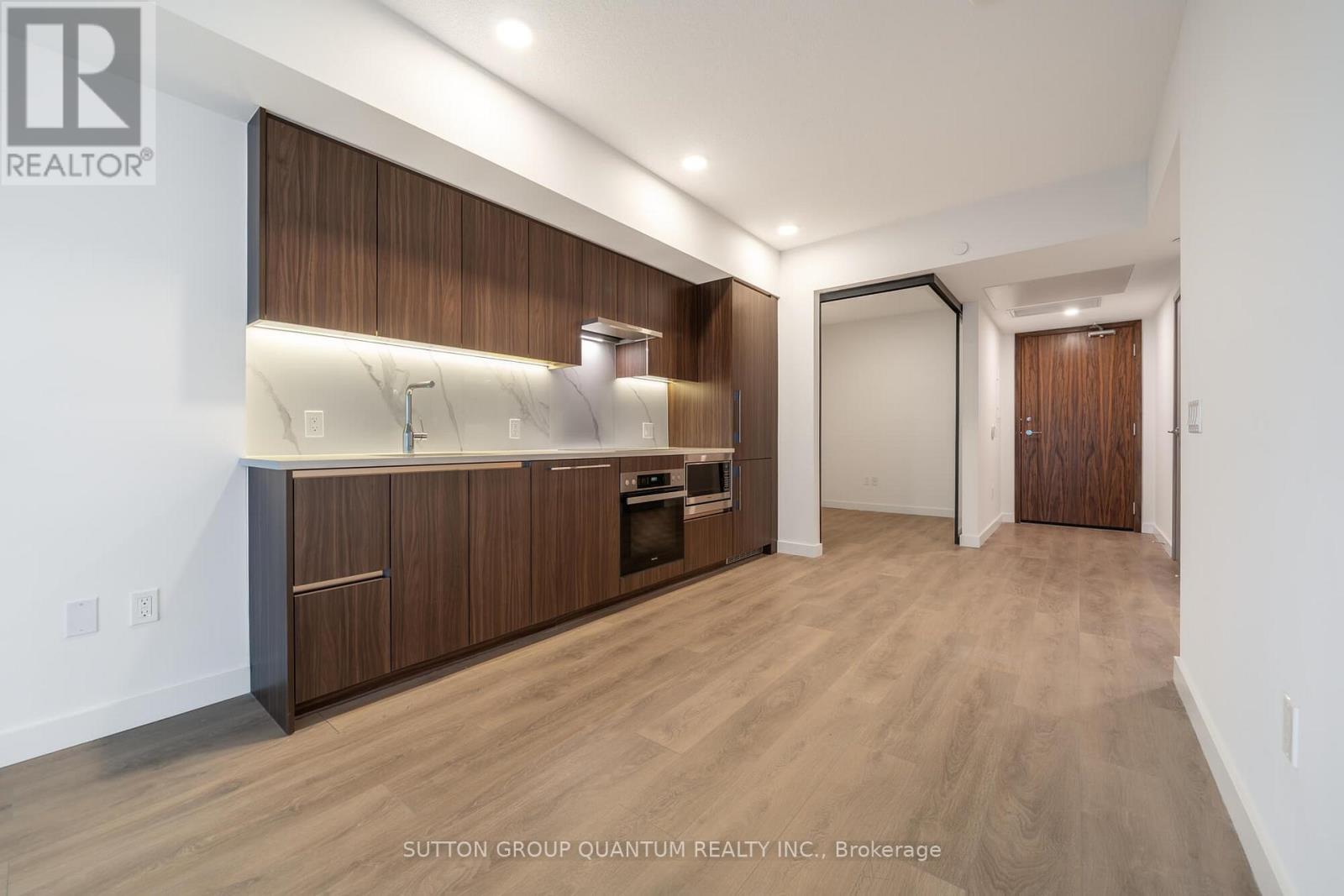 1603 - 3 Concord Cityplace Way, Toronto, Ontario  M5V 0X4 - Photo 9 - C12645798