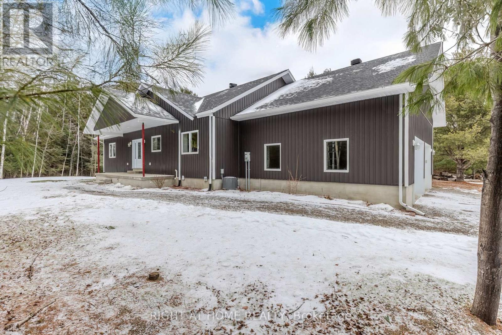 954 GERMANICUS ROAD, North Algona Wilberforce, Ontario